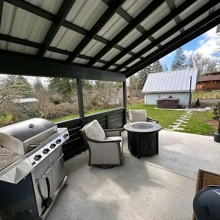 Romantic Cozy Cabin Walk To Lake Hot Tub Bikes Kayaks Grill Onalaska Esterno foto