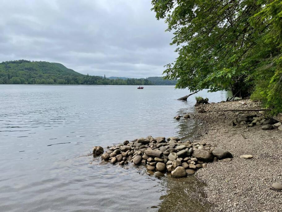 Romantic Cozy Cabin Walk To Lake Hot Tub Bikes Kayaks Grill Onalaska Esterno foto